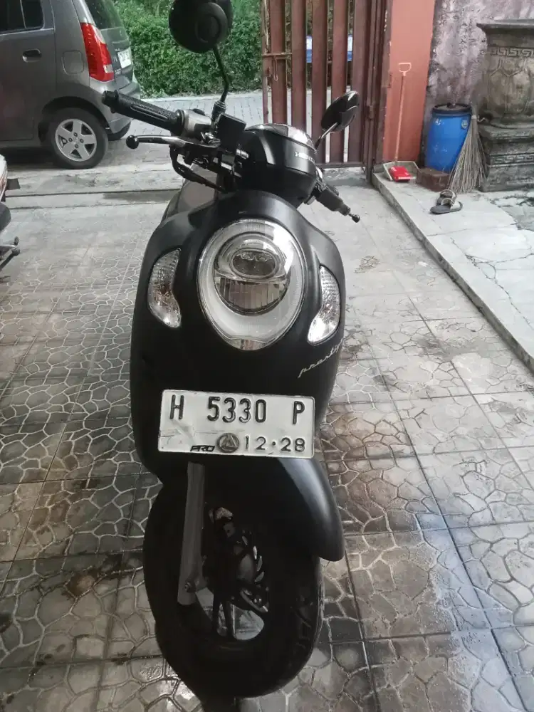 Honda Scoopy Prestige hitam 2023
