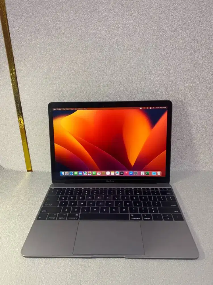 LAPTOP MACBOOK AIR 2017 Intel core M3 12inch retina display