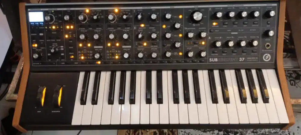 Moog SubSequent 37 Synthesizer