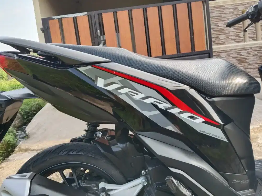 Vario 125 CC tahun 2023 pajak hidup 99% mulus