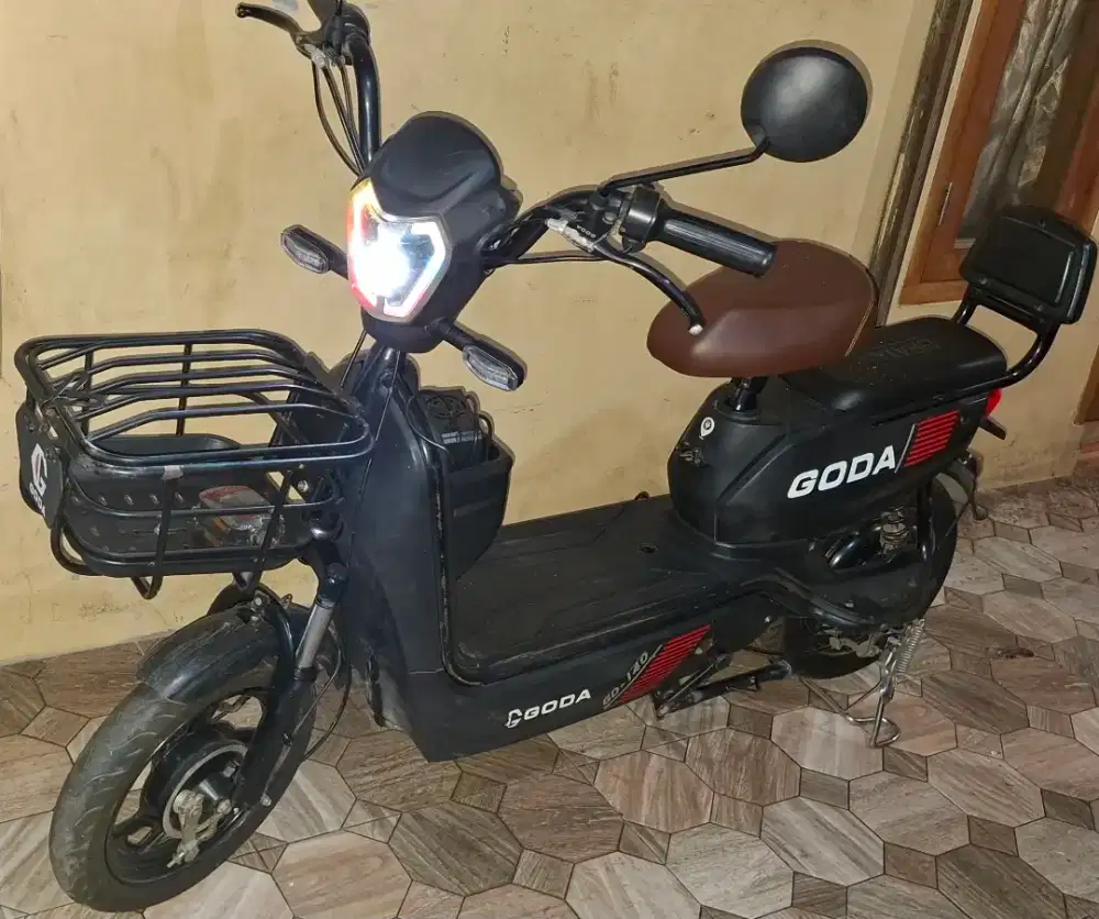 Jual sepeda listrik bekas merk goda 140