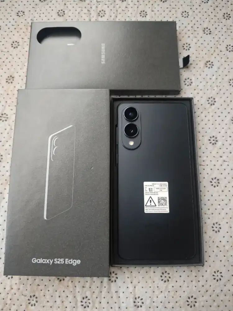 Samsung s25 Edge Like New