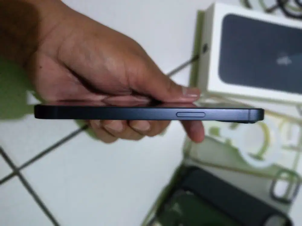 Iphone 13 warna biru gb 128 ibox resmi