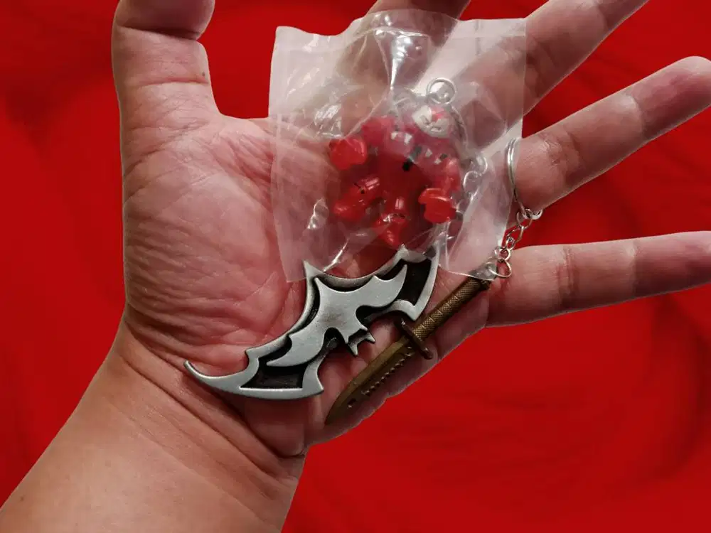Super Murah 3 Ganci Sekaligus Logo Batman, Hulkbuster, Pisau Rambo