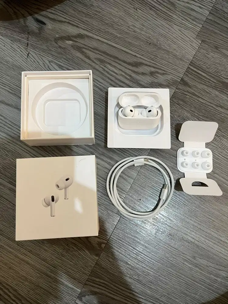 Airpods Pro 2 Fullset Nominus Like New (Garansi On 2026)