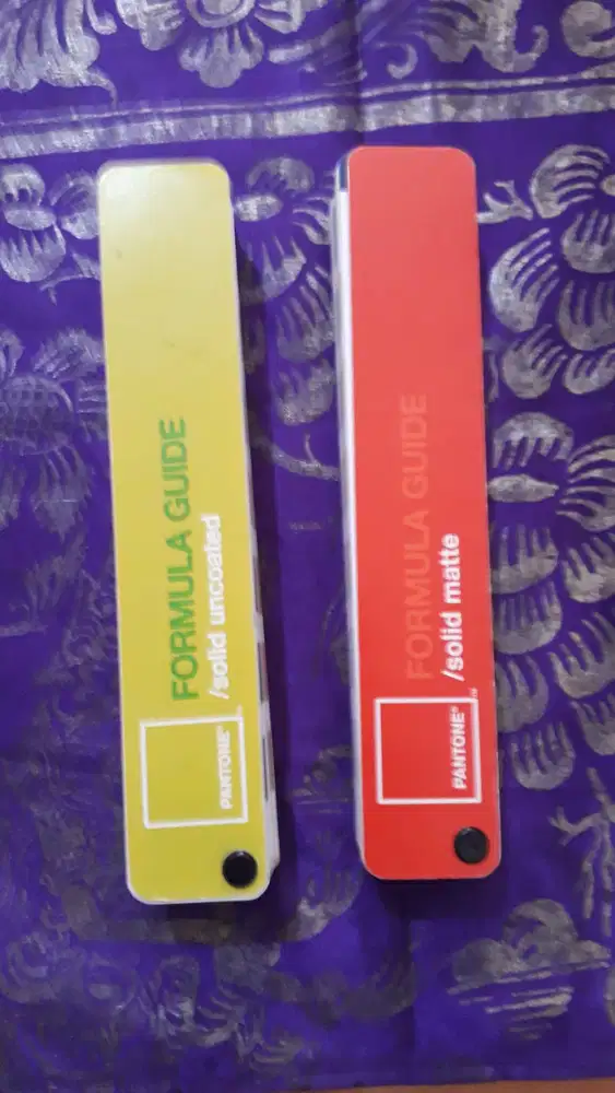 Pantone GP1601B Formula Guide Solid Coated & Uncoated (2 Buku) - Bekas