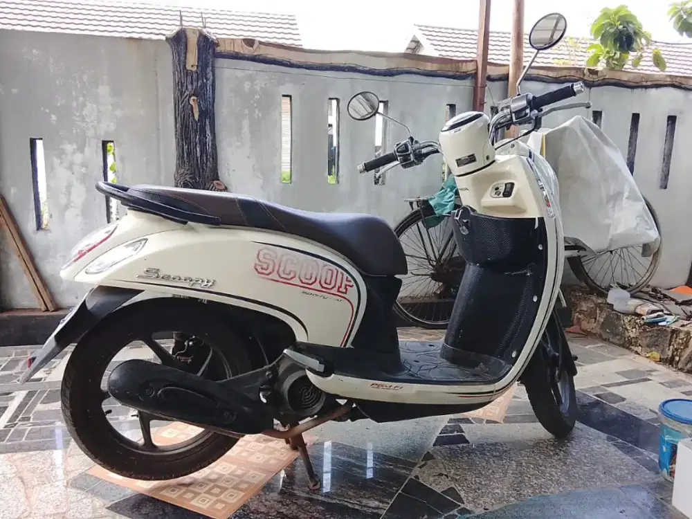 Dijual scoopy fi tahun 2014