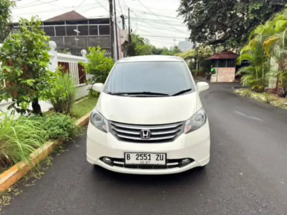 Honda freed psd th 2011