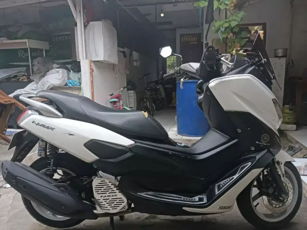 Dijual nmax 2017 tangan pertama pajak mati 3x plat jaksel