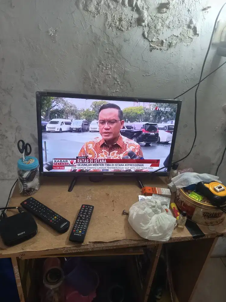 Tv led changhong 24 inch masih normal, minus remot gk bisa