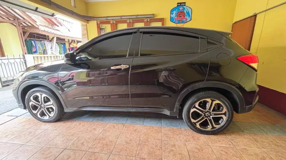 Honda HRV E 2019 AT (Bukan Pedagang)
