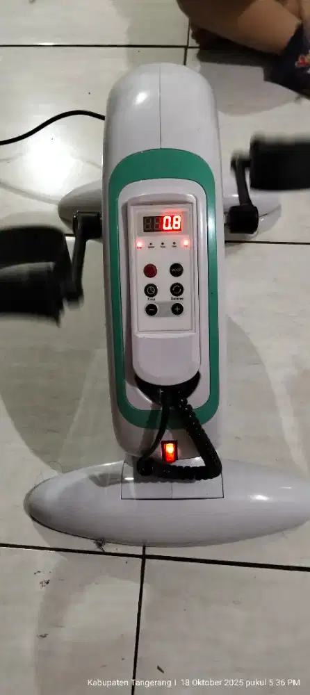 Sepeda statis elektrik