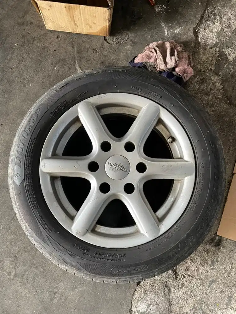 Dijual velg compomotive pcd 6x139,7 & ban 205/65 r16