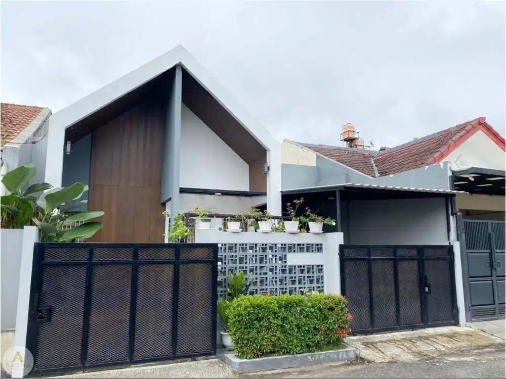 Rumah di Kopo Indah siap huni bagus dekat ke tol