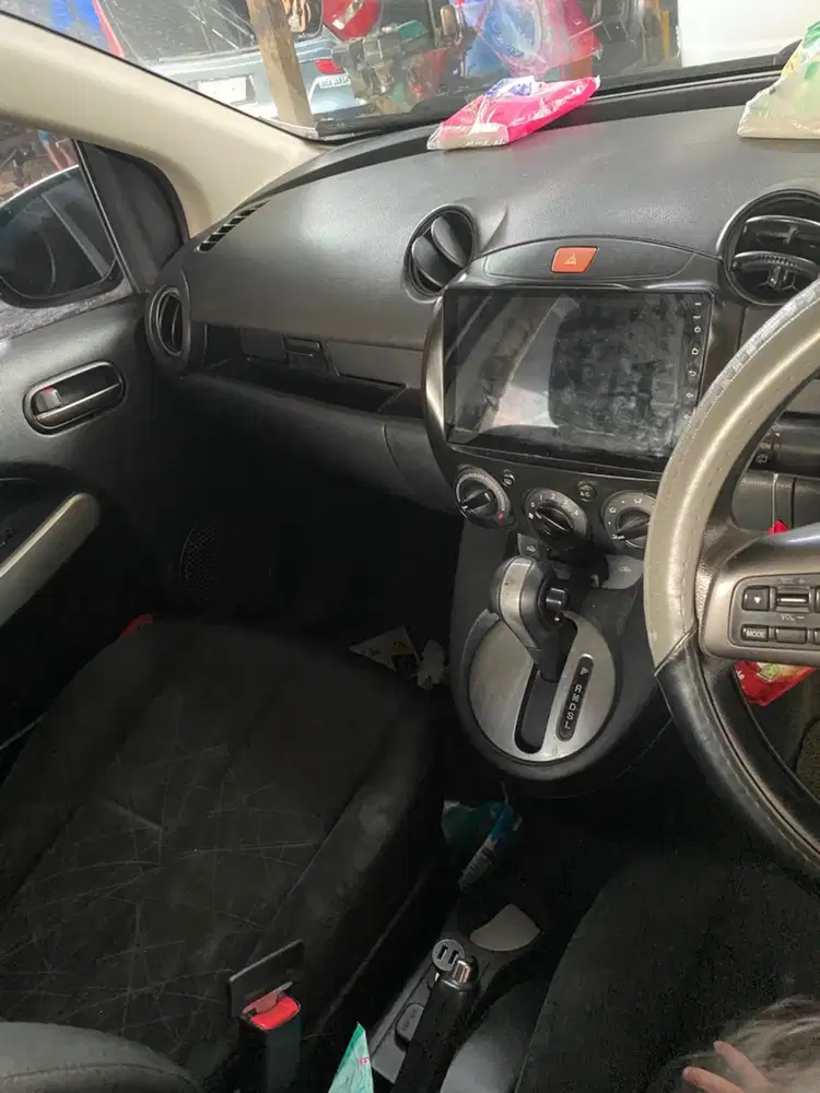 Mazda 2 2012 Bensin