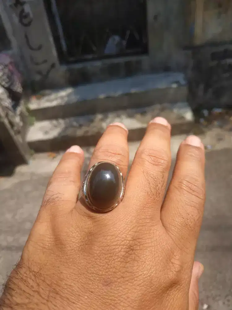 Batu cincin anggur padang hitam semu tembus