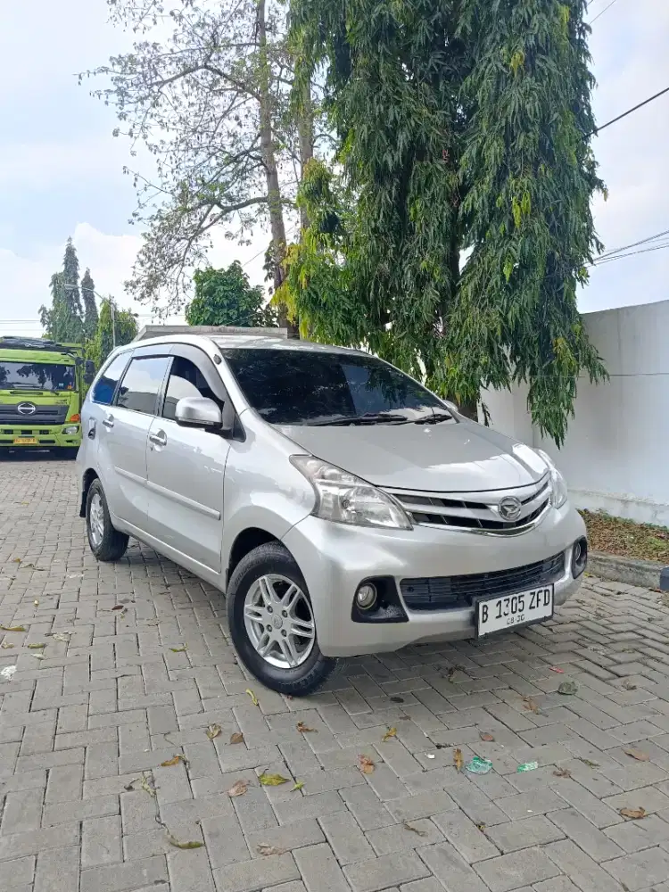 Xenia R matic 2012