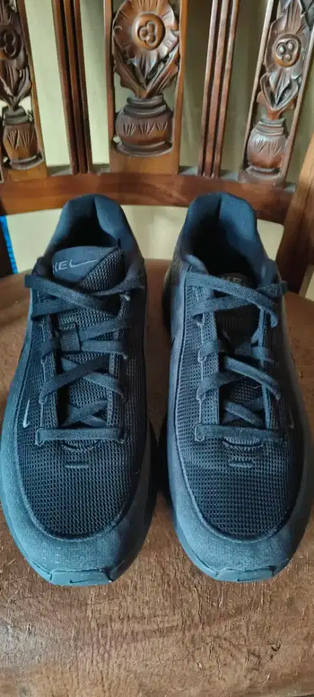 NIKE UPLIFT PRELOVED