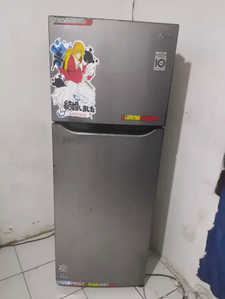 Di jual kulkas LG 2 pintu inverter