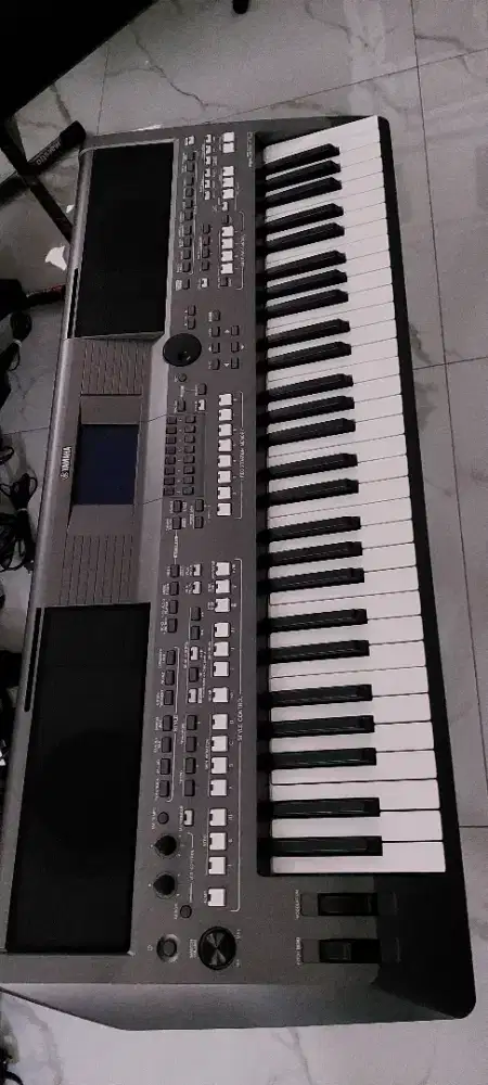 Keyboard yamaha Psr-S 670