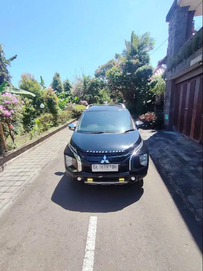 XPANDER CROSS PREMIUM CVT MATIK HITAM TH 2022
