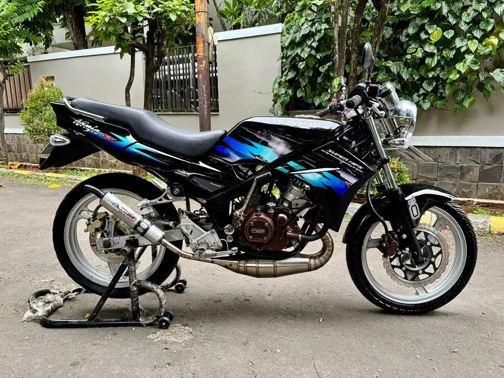 Ninja R 2011 convert Ninja SS
