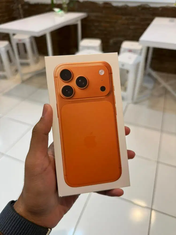 iphone 17 pro 256gb iBox cosmic orange BNIB Pre order batch 1
