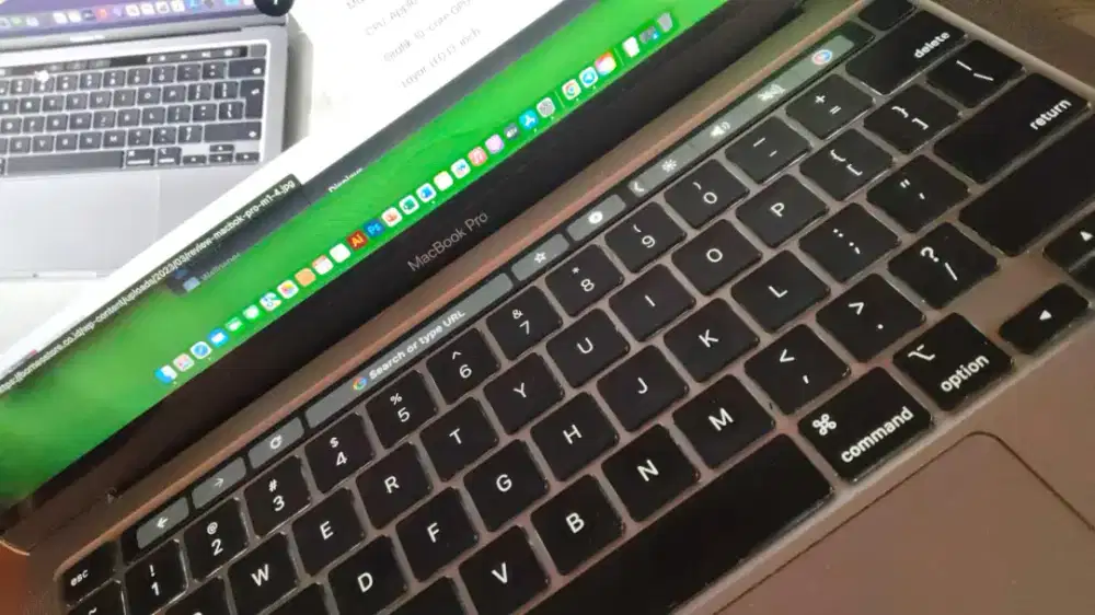 Macbook pro Thunderbolt 2020