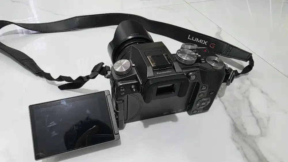 Kamera LUMIX G7 (like new,full set!!)