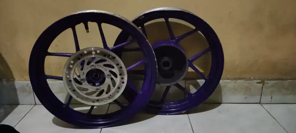 Velg Vario 125 old cat ungu