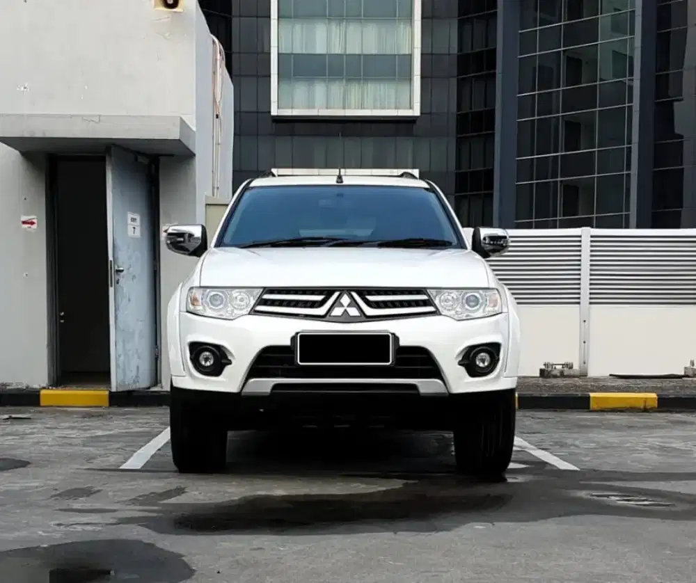 ‼️DP 10 JT‼️MITSUBISHI PAJERO EXCEED 4x2 AT,MOBIL TERAWAT & SIAP PAKAI