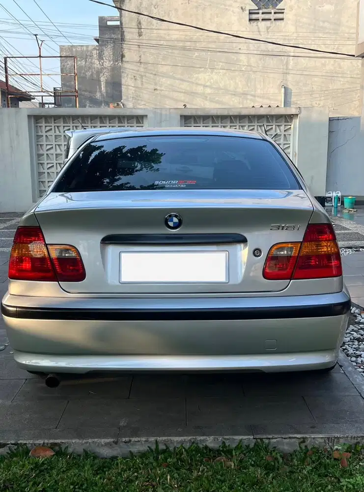 BMW 318i 2004 Bensin