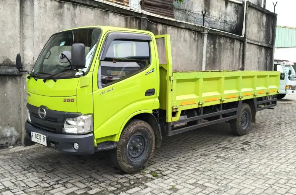 28ribuKM MURAH CDE LONG engkel Hino Dutro 115 SDL Bak besi triway 2024