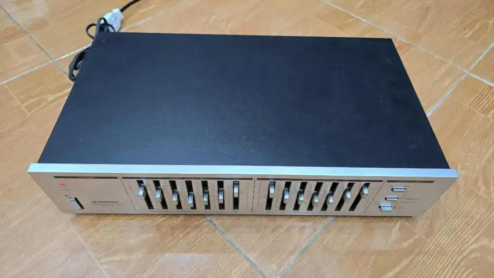 Equalizer Pioneer SG-100