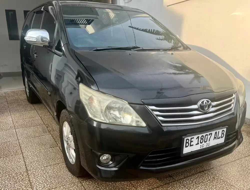 Kijang innova diesel 2012 AT