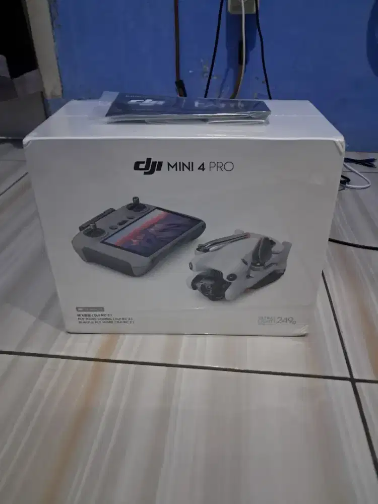 Dji mini 4 pro combo new