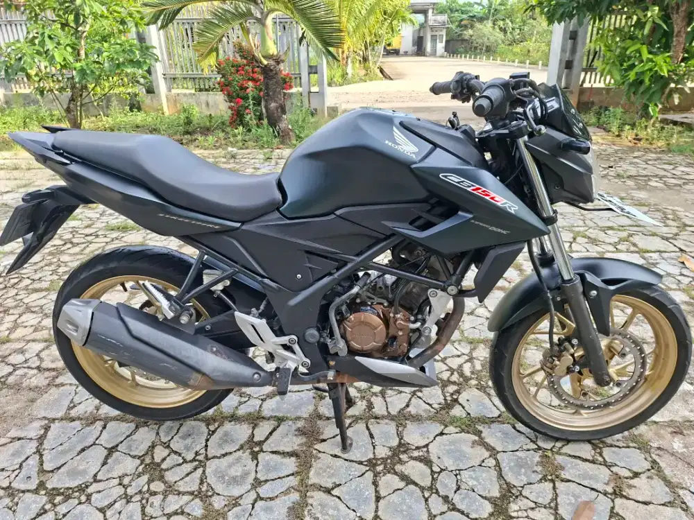 Honda CB 150 r thn 2018