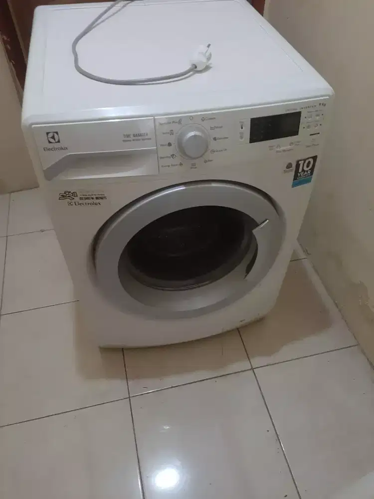 Mesin cuci electrolux 9kg inverter normal