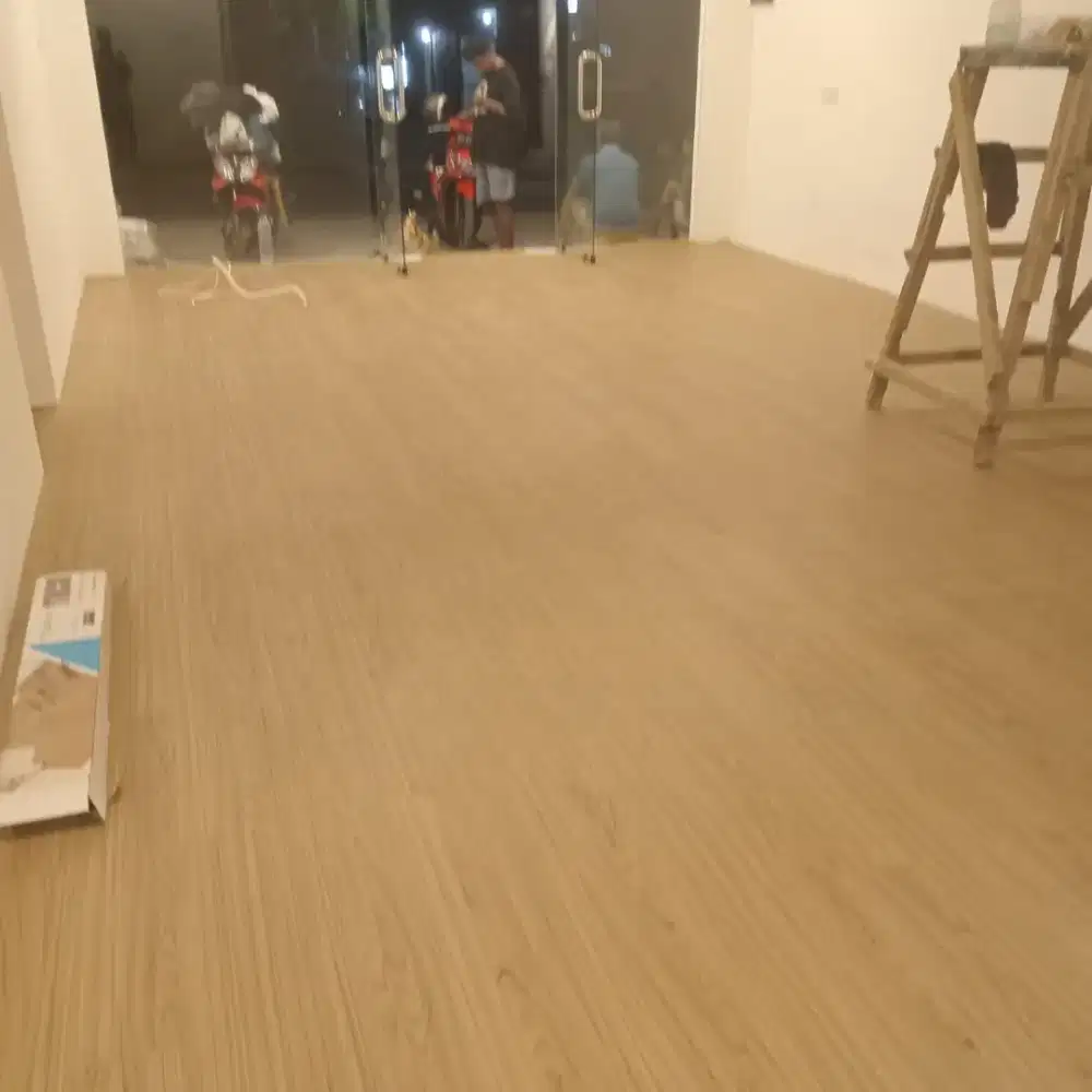Jasa pasang vinyl roll anti bakteri