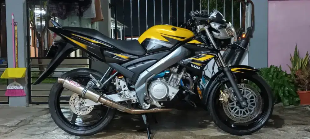 Motor Vixion seken full restorasi