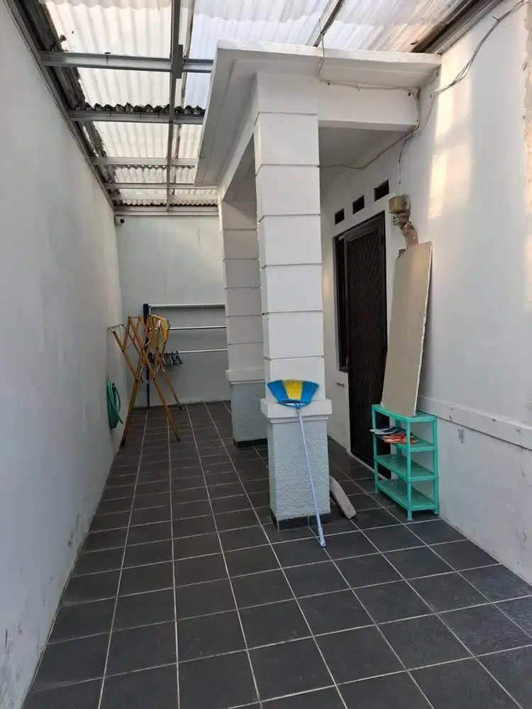 Disewakan Rumah Taman Mutiara Cinere samping tol brigif