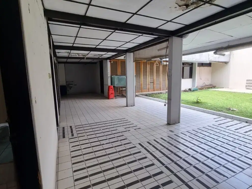 Jual / Sewa Rumah / Tempat Usaha di Mainroad Naripan Bandung Tengah Kota