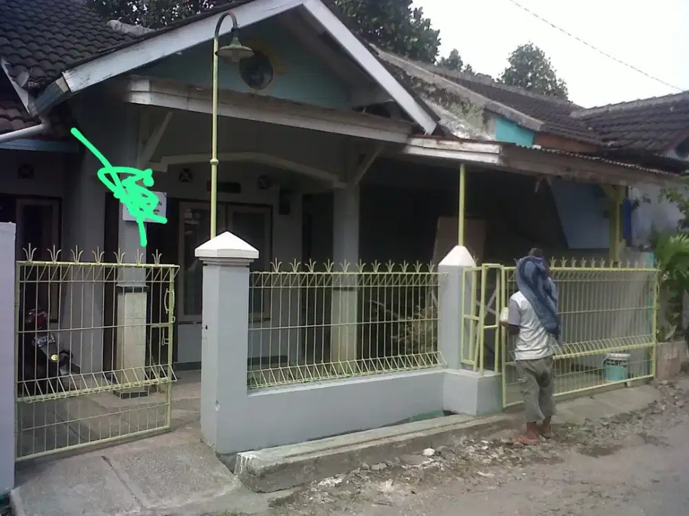 Dijual Rumah di Taman Cibaduyut Indah