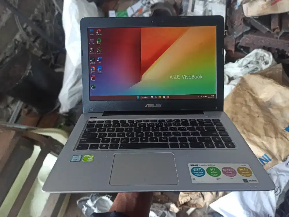 Laptop Asus Core i5 gen 7 RAM 8gb SSD 256gb