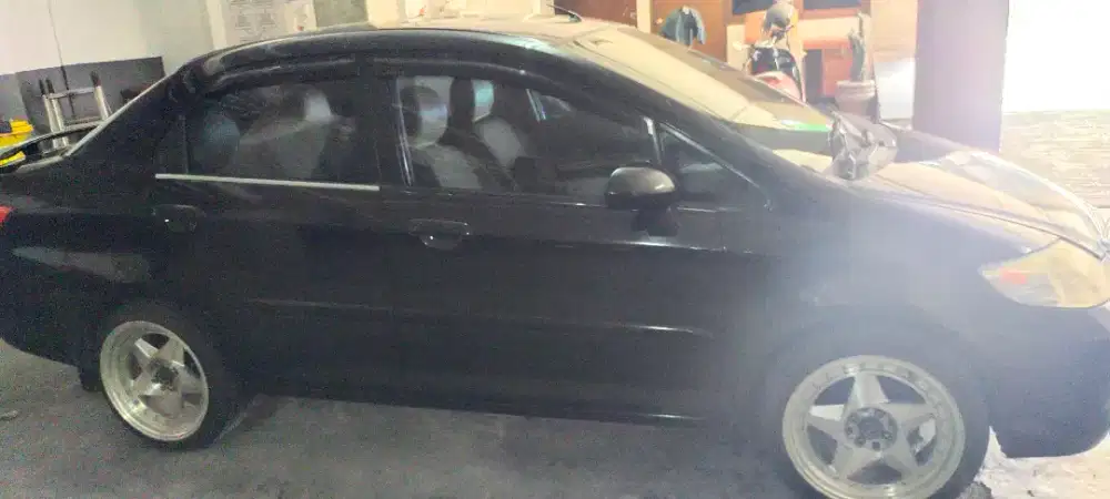 Honda city 2004