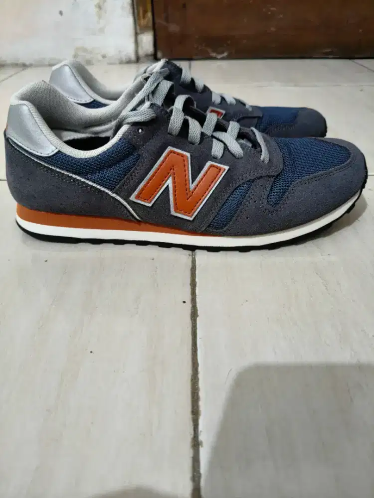 Sepatu New Balance 373 size 42,5