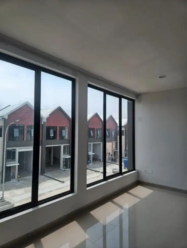PIK 2 Disewakan Gudang 9x20 – Lokasi Strategis, Harga Nego