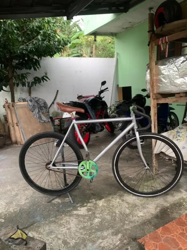 sepeda fixie lokal