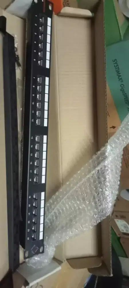 Patchpanel datwayler cat 6 24port