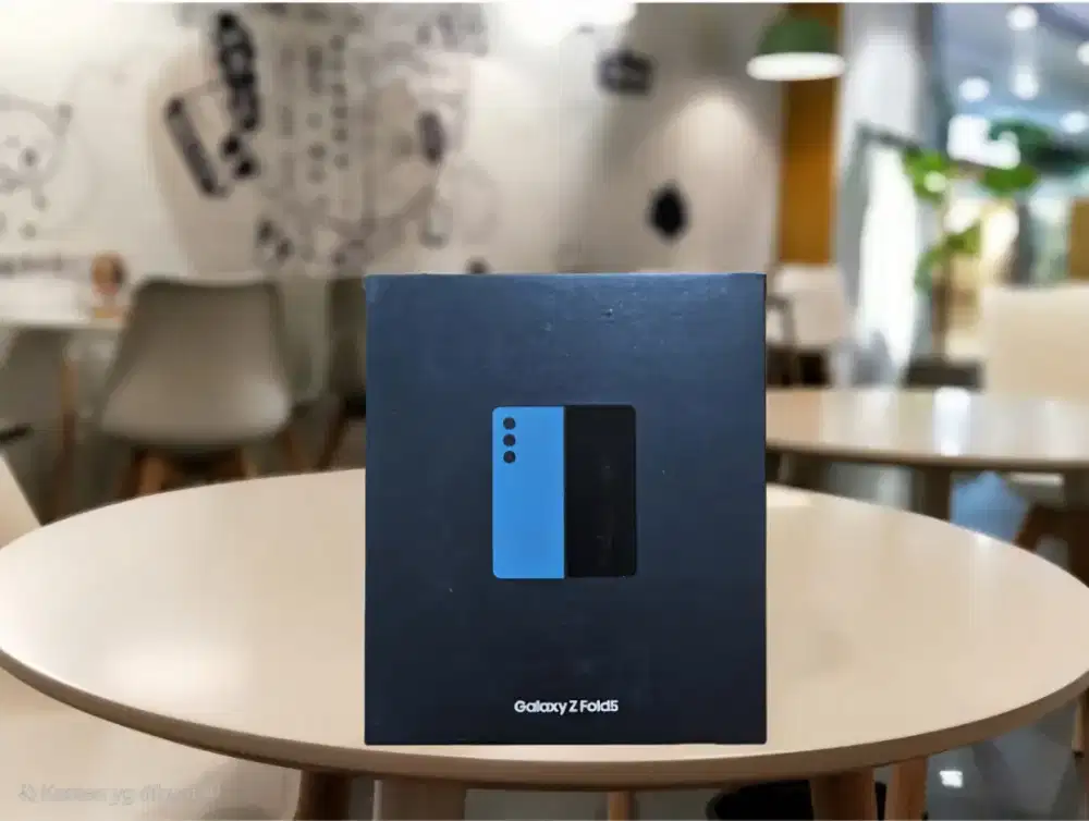 Samaung Z fold 5 12/256 GB Ice Blue (like new)